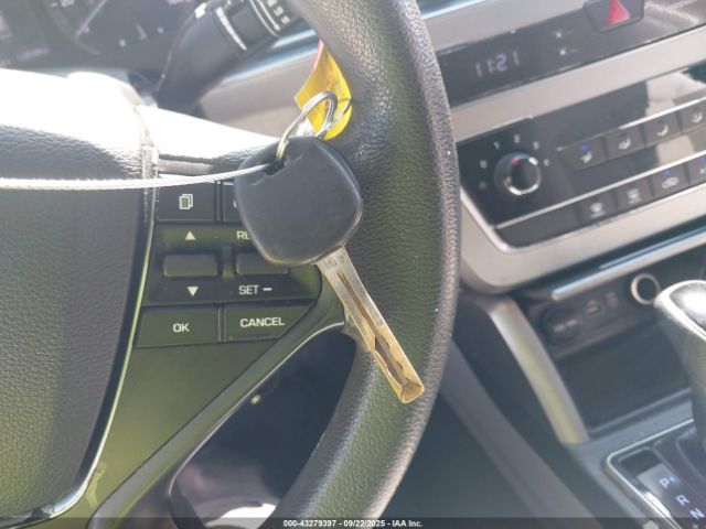2017 HYUNDAI SONATA 5NPE24AF0HH444388 Photo 10
