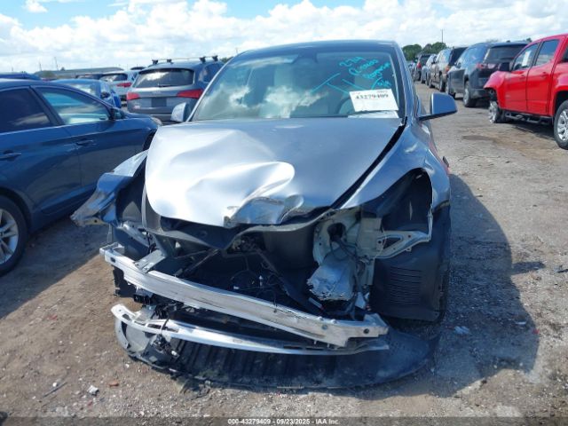 2024 TESLA MODEL Y 7SAYGDED1RA327121 Photo 5