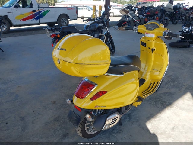 ZAPM818G6G5401372 Vespa 2016