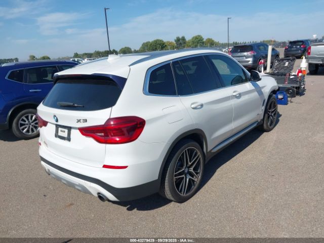 2018 BMW X3 5UXTR9C52JLD60645 Photo 3