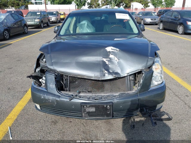 2011 CADILLAC DTS 1G6KH5E63BU107425 Photo 5