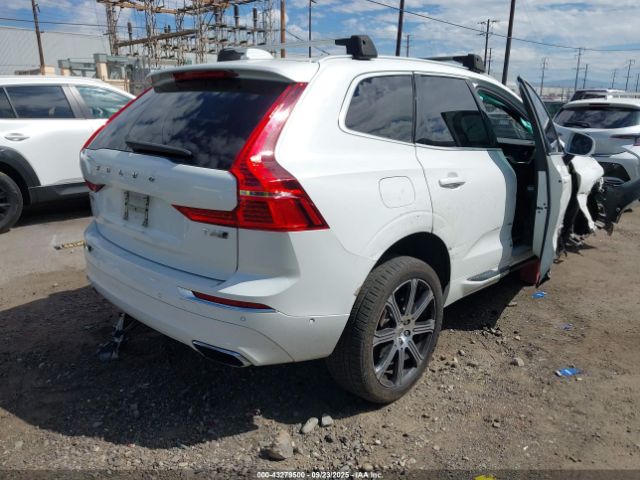 2018 VOLVO XC60 YV4A22RL7J1032833 Photo 3