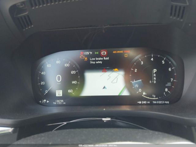 2018 VOLVO XC60 YV4A22RL7J1032833 Photo 6