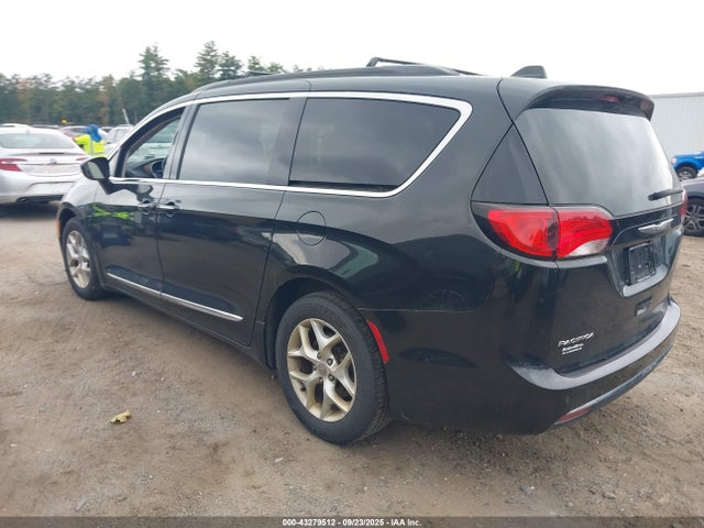 Chrysler Pacifica 2017 2C4RC1BG2HR594588 Image 3