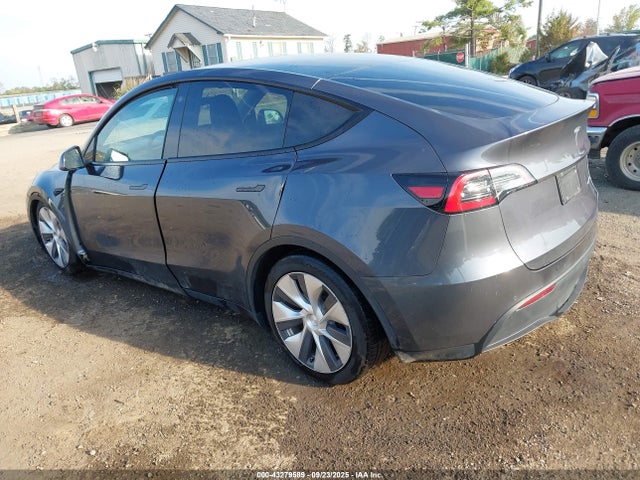2021 TESLA MODEL Y 5YJYGDEE2MF249823 Photo 2