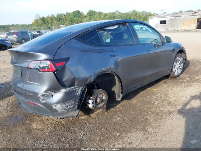 2021 TESLA MODEL Y 5YJYGDEE2MF249823 Photo 3