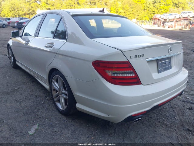 Продаж на аукціоні авто 2012 Mercedes-benz C 300 Sport 4matic, vin: WDDGF8BB0CA710093, номер лоту: 43279592