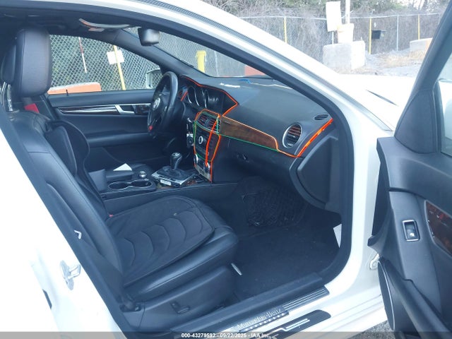 Продаж на аукціоні авто 2012 Mercedes-benz C 300 Sport 4matic, vin: WDDGF8BB0CA710093, номер лоту: 43279592