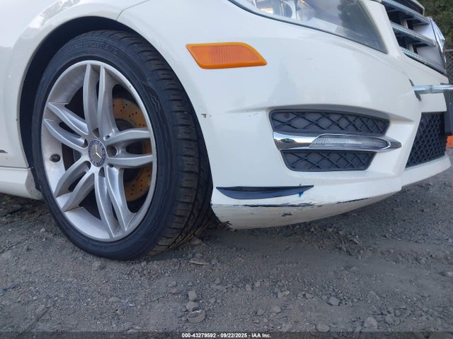 Продаж на аукціоні авто 2012 Mercedes-benz C 300 Sport 4matic, vin: WDDGF8BB0CA710093, номер лоту: 43279592