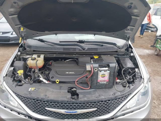 Продаж на аукціоні авто 2019 Chrysler Pacifica Touring L, vin: 2C4RC1BG4KR537347, номер лоту: 43279829