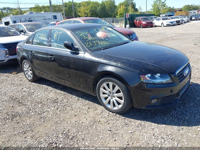2011 AUDI A4 WAUFFAFL0BN033650 Photo 0
