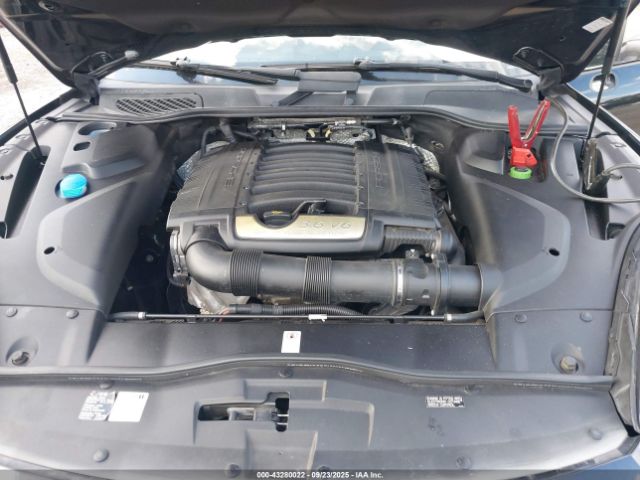 2016 PORSCHE CAYENNE WP1AA2A29GKA36246 Photo 9