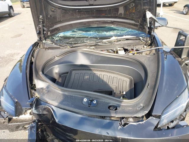 2025 TESLA MODEL 3 5YJ3E1EA1SF882970 Photo 9