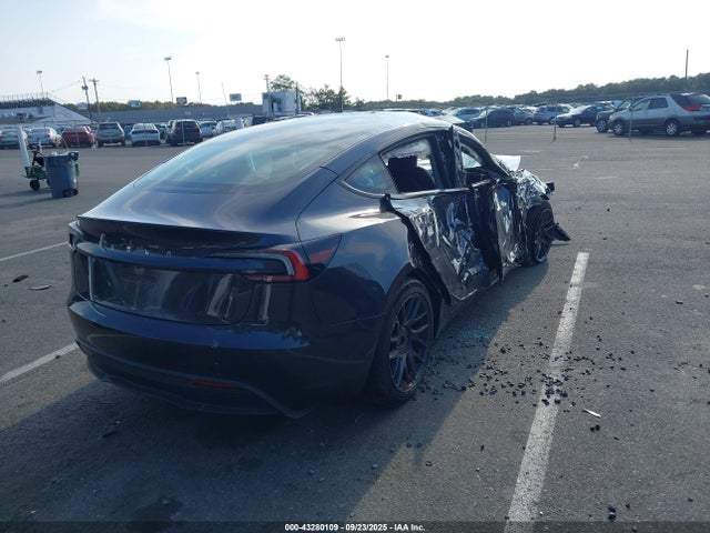 2025 TESLA MODEL 3 5YJ3E1EA1SF882970 Photo 3