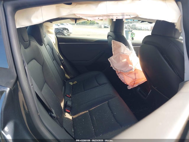 2025 TESLA MODEL 3 5YJ3E1EA1SF882970 Photo 7