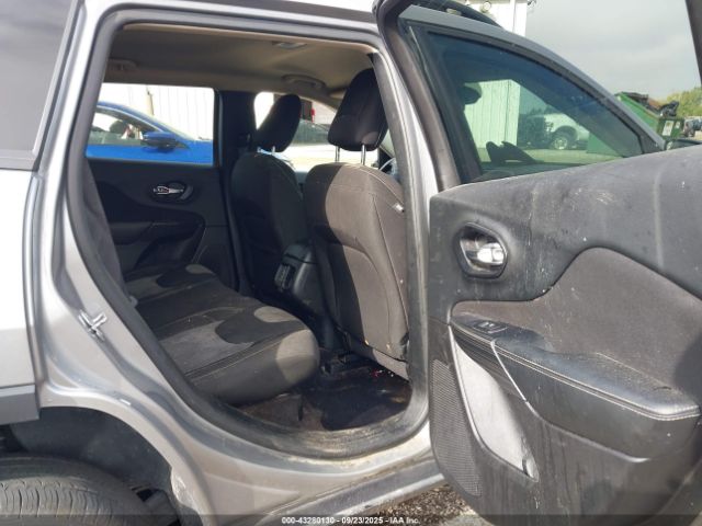 2016 JEEP CHEROKEE 1C4PJLAB1GW190735 Photo 7