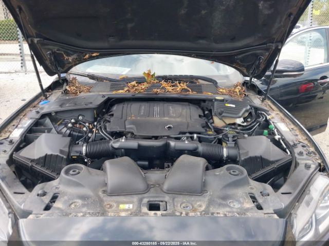 2017 JAGUAR XJ SAJWJ2GD4H8W04869 Photo 9