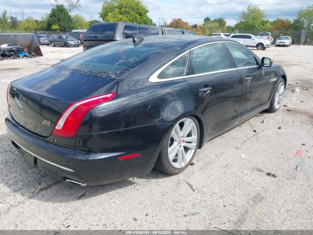 2017 JAGUAR XJ SAJWJ2GD4H8W04869 Photo 3