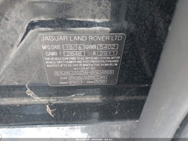 2017 JAGUAR XJ SAJWJ2GD4H8W04869 Photo 8