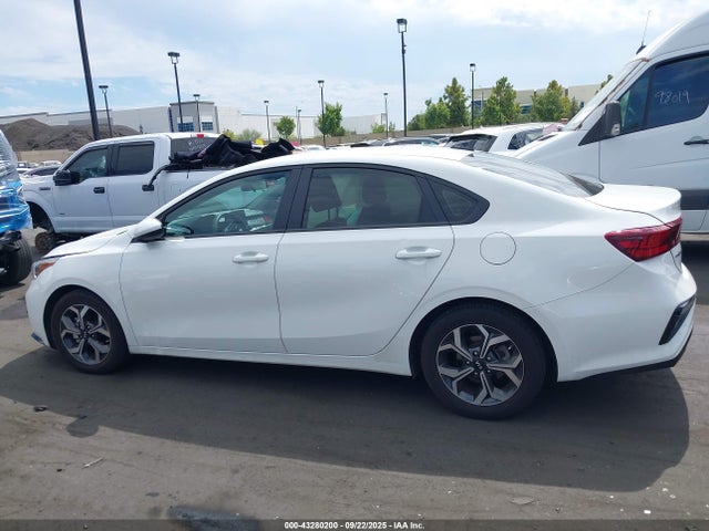 3KPF24AD6KE134132 KIA mpi nu