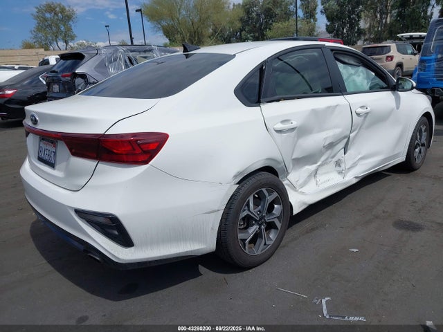 3KPF24AD6KE134132 KIA mpi nu