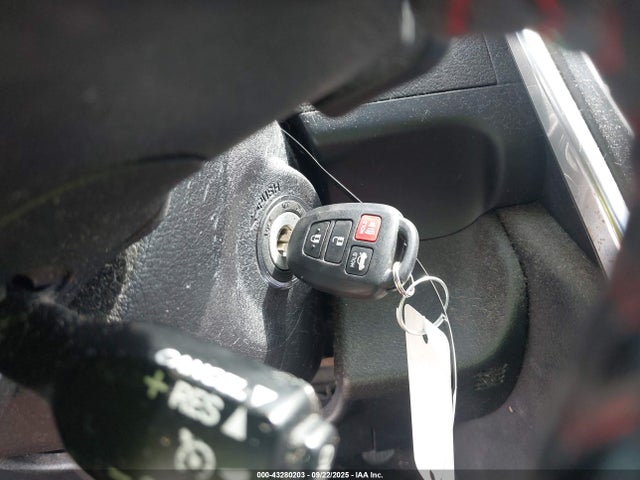 43280203 :رقم المزاد ، 4T1BF1FK4HU730824 vin ، 2017 Toyota Camry Se مزاد بيع