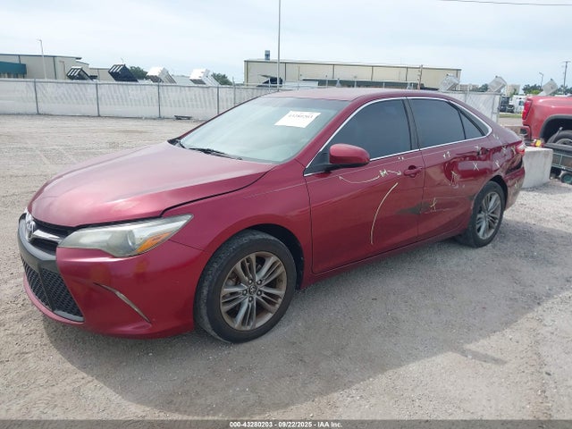 43280203 :رقم المزاد ، 4T1BF1FK4HU730824 vin ، 2017 Toyota Camry Se مزاد بيع