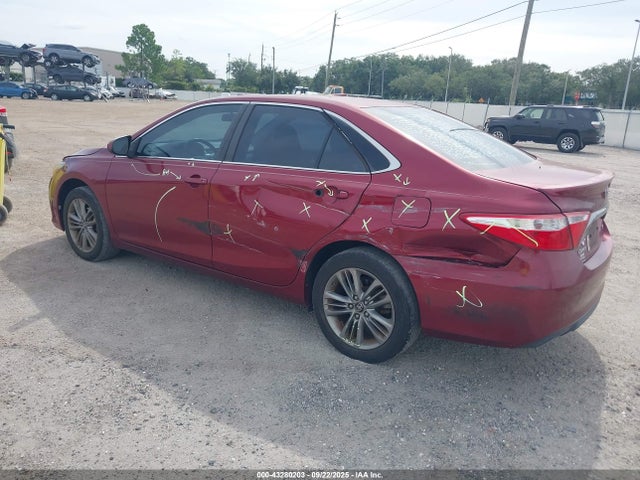 43280203 :رقم المزاد ، 4T1BF1FK4HU730824 vin ، 2017 Toyota Camry Se مزاد بيع