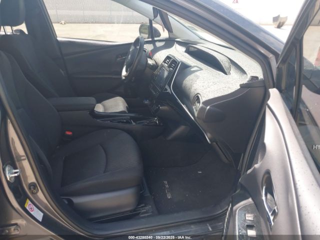 2017 TOYOTA PRIUS JTDKARFU6H3051730 Photo 4