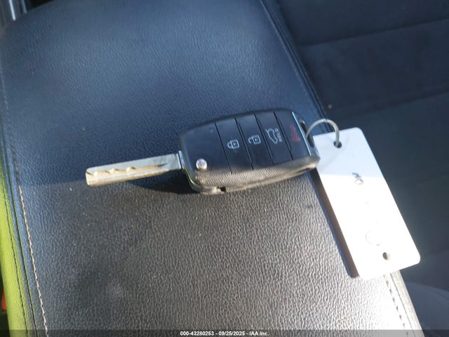 2017 KIA SORENTO 5XYPG4A38HG187584 Photo 10