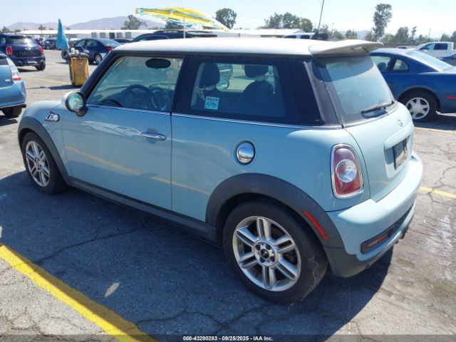 2012 MINI COOPER S WMWSV3C58CT385441 Photo 2