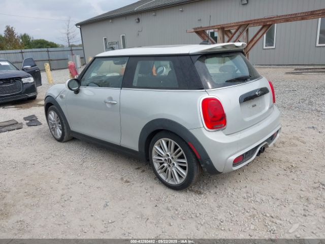 2015 MINI HARDTOP WMWXP7C57F2C60368 Photo 2