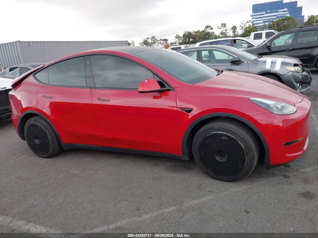 5YJYGDEF5LF002190 Tesla Model Y