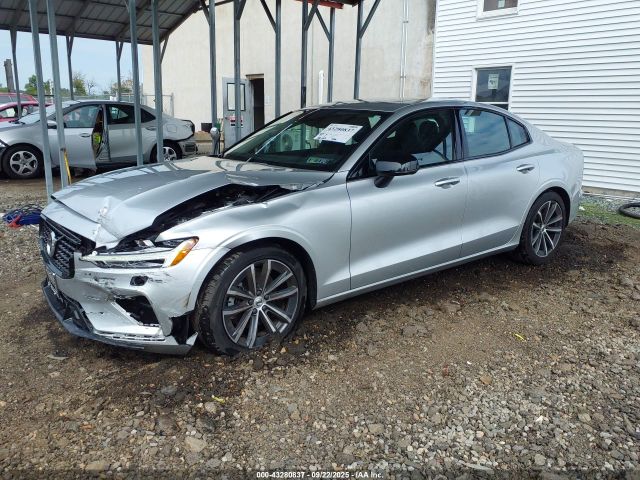 2022 VOLVO S60 7JRL12TZ9NG174424 Photo 1