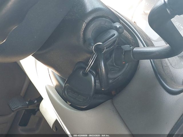 2000 GMC YUKON XL 1500 3GKFK16T0YG115009 Photo 10