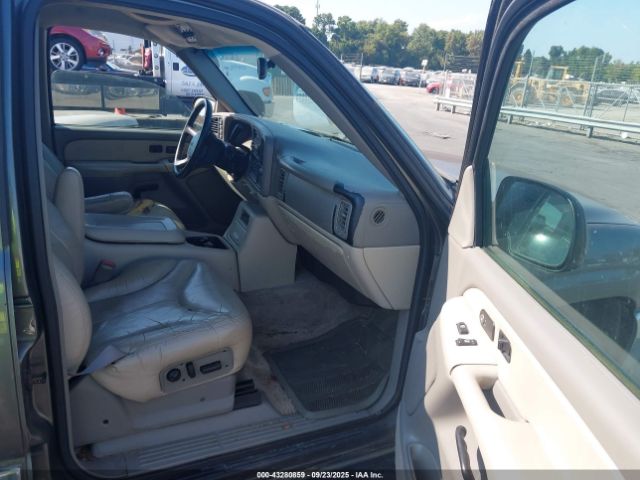 2000 GMC YUKON XL 1500 3GKFK16T0YG115009 Photo 4