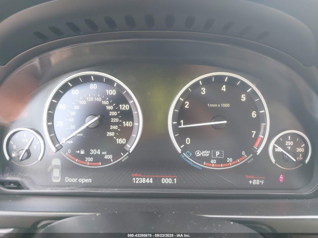 BMW 535i 2014 WBA5B1C59ED482543 Image 15
