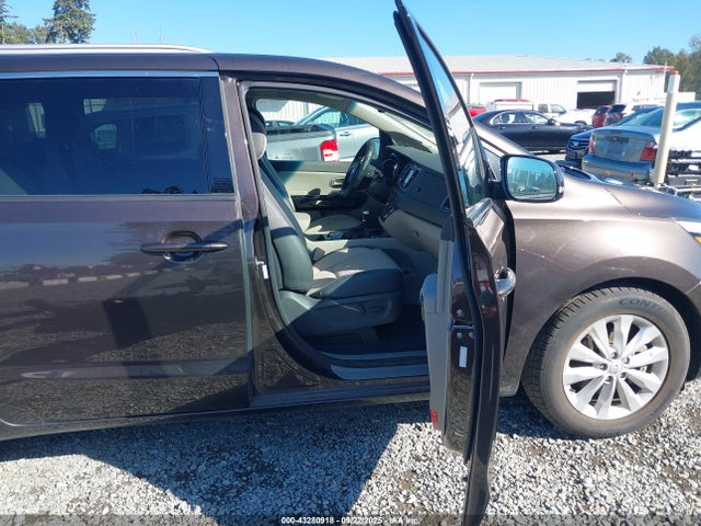 KNDMC5C1XJ6372650 KIA 2018