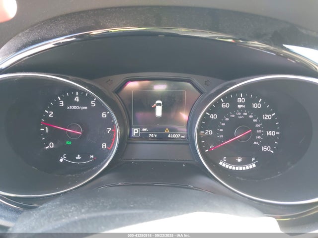 KNDMC5C1XJ6372650 KIA 2018