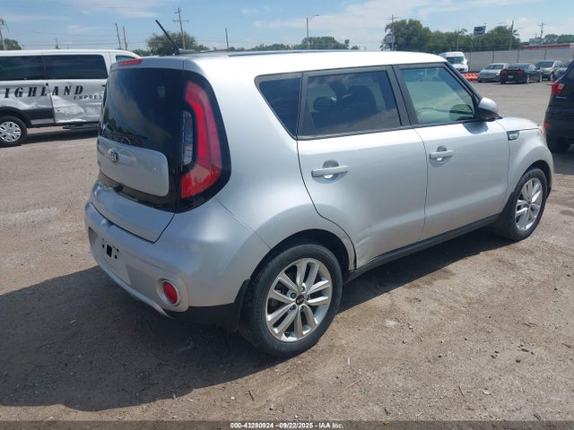 KIA g 2018 KNDJP3A50J7512409 Image 4