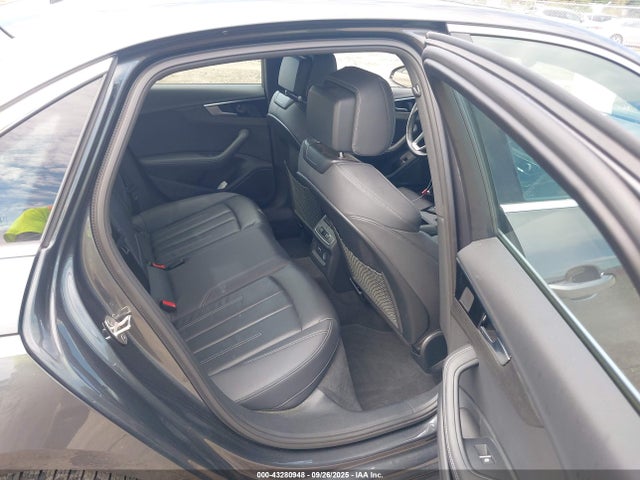 2023 AUDI A4 WAUEAAF40PN015109 Photo 7