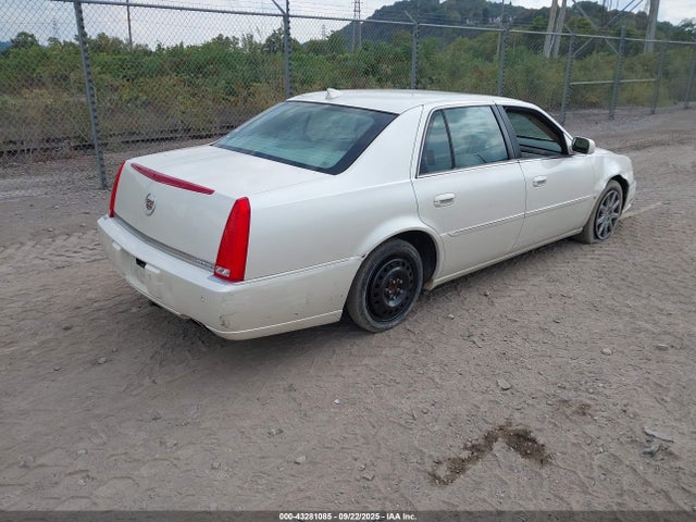 2010 CADILLAC DTS 1G6KH5EY9AU111737 Photo 3