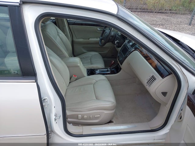 2010 CADILLAC DTS 1G6KH5EY9AU111737 Photo 4