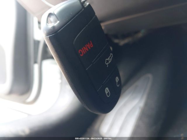 2017 CHRYSLER 200 1C3CCCFB6HN508216 Photo 10