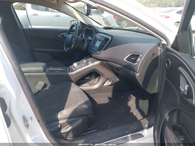 2017 CHRYSLER 200 1C3CCCFB6HN508216 Photo 4