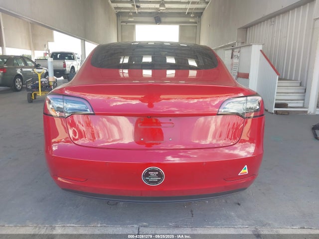Tesla 2018 2018 5YJ3E1EB6JF117213 Image 17