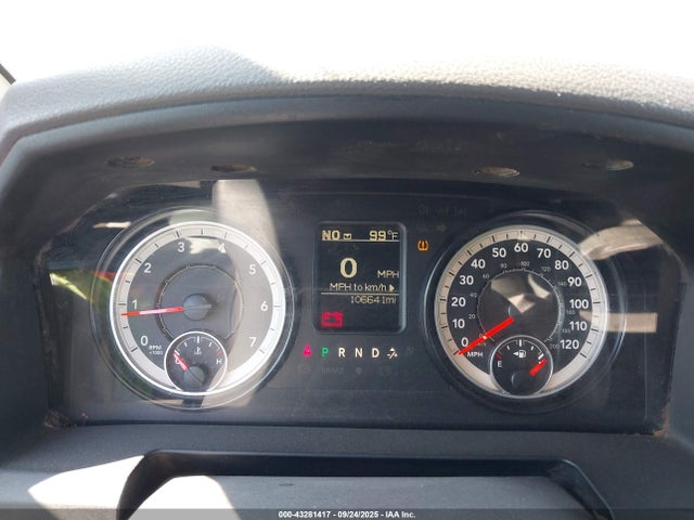 3C6UR5HJ3JG379551 RAM 2500
