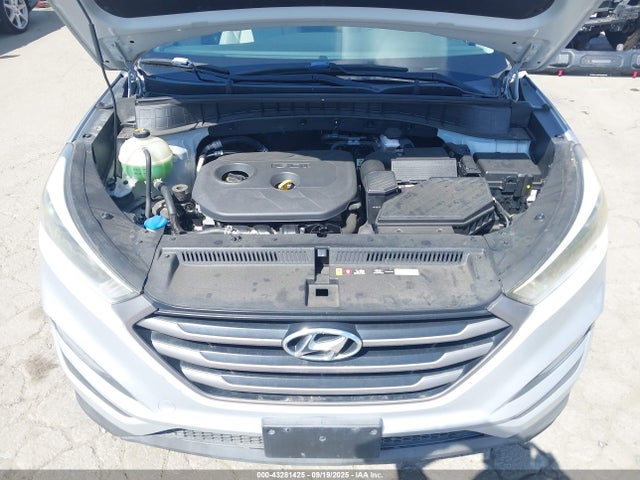 Hyundai 2016 2016 KM8J33A43GU201243 Image 10