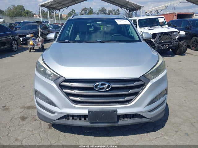 Hyundai 2016 2016 KM8J33A43GU201243 Image 12