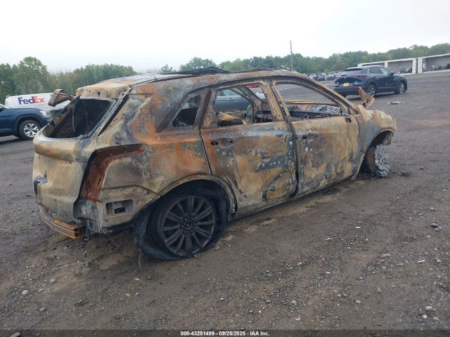 2019 CADILLAC XT5 1GYKNDRS6KZ144022 Photo 3